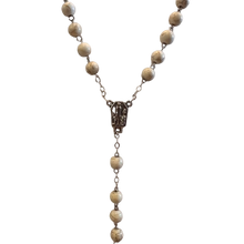 Carregar imagem no visualizador da galeria, Terço Pedra Howlita Bege
