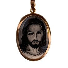 Carregar imagem no visualizador da galeria, Medalha Jesus Cristo
