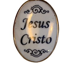 Load image into Gallery viewer, Medalha Jesus Cristo
